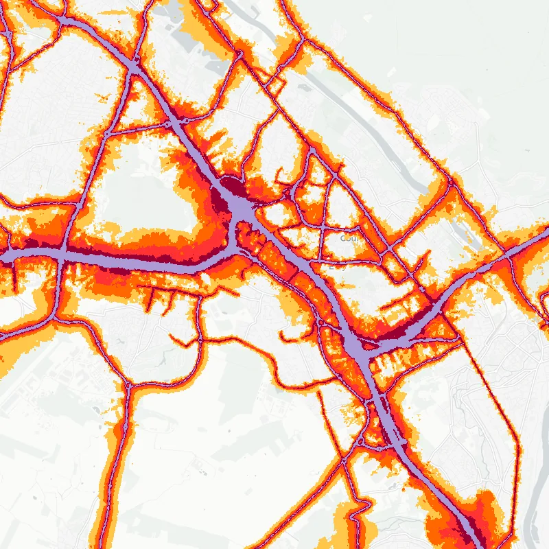 Noise map of Courcouronnes, France: road-traffic noise contours from the EU strategic noise maps, shaded yellow (≈55 dB Lden) through orange and red to dark purple (≈75 dB+), over the city's street network.