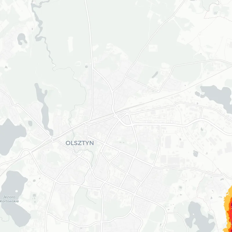Noise map of Olsztyn, Poland: road-traffic noise contours from the EU strategic noise maps, shaded yellow (≈55 dB Lden) through orange and red to dark purple (≈75 dB+), over the city's street network.