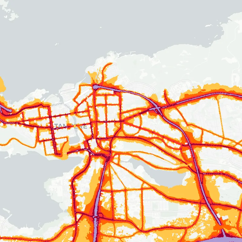 Noise map of Tampere, Finland: road-traffic noise contours from the EU strategic noise maps, shaded yellow (≈55 dB Lden) through orange and red to dark purple (≈75 dB+), over the city's street network.